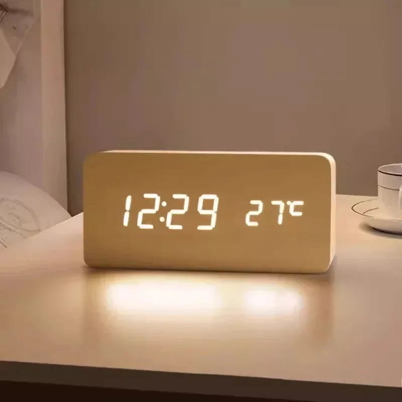 Relógio Despertador LED de Madeira